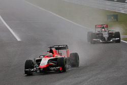 Jules Bianchi, Marussia F1 Team MR03 e Adrian Sutil, Sauber C33