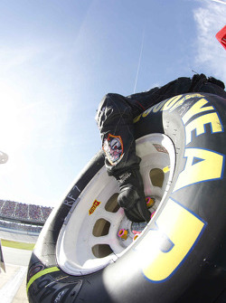 Tire changer