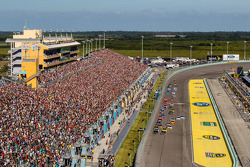 Départ : Jeff Gordon, Hendrick Motorsports Chevrolet et Kurt Busch, Stewart-Haas Racing Chevrolet