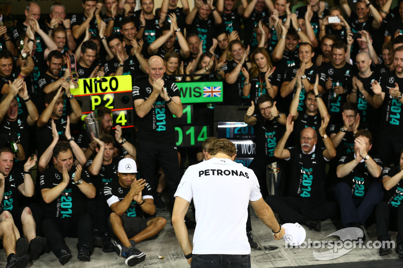 Nico Rosberg, Mercedes AMG F1 W05, mit seinem Team