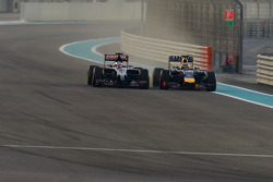 Jean-Eric Vergne à la lutte avec Daniel Ricciardo