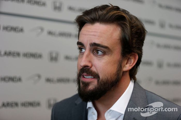 Noviembre de 2014: Alonso firma por McLaren-Honda