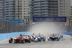 Start: Nelson Piquet Jr., China Racing leidt