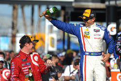Pódio: segundo lugar: Christian Fittipaldi; vencedor: Scott Dixon