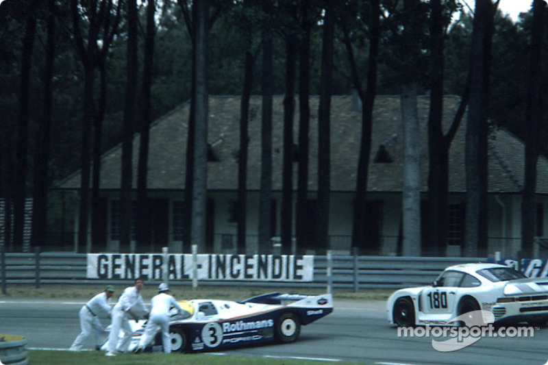 #3 Rothmans Porsche Porsche 962C: Верн Шуппан, Дрейк Олсон зупинилась на трасі