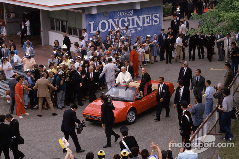 Візит папи Римського Івана Павла ІІ до Ferrari, 1988 рік