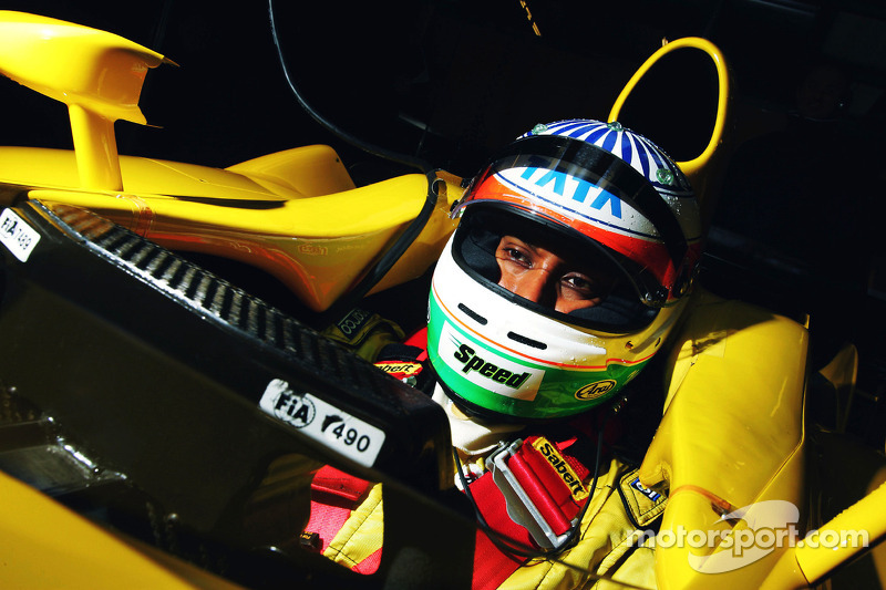 Narain Karthikeyan