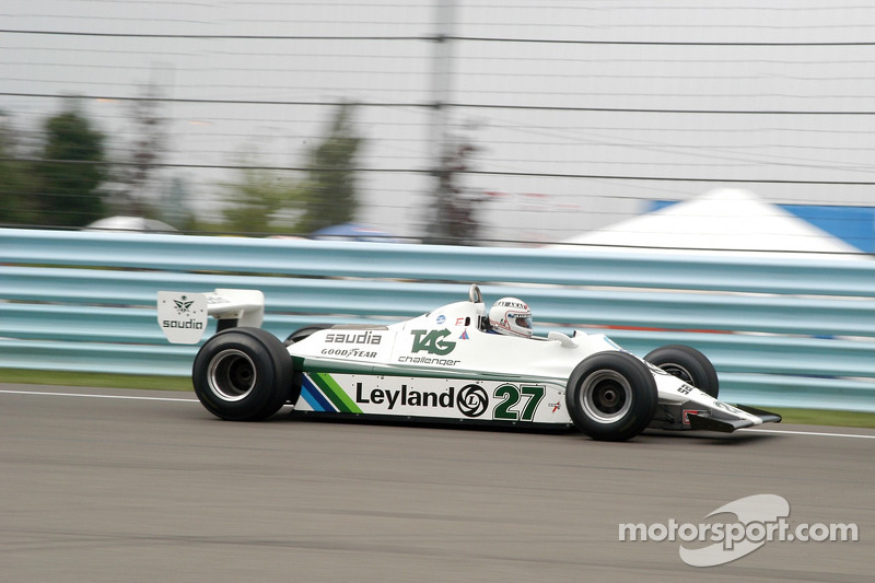 Williams FW07