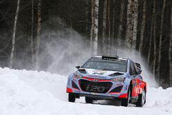 Thierry Neuville en Nicolas Gilsoul, Hyundai i20 WRC, Hyundai Motorsport