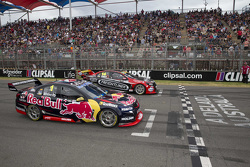 Départ : Jamie Whincup, Red Bull Holden