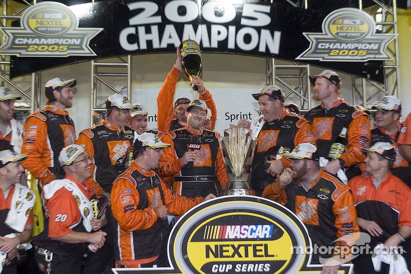 2005: Tony Stewart (Gibbs-Chevrolet)