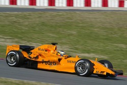 Pedro de la Rosa testet den neuen McLaren MP4-21