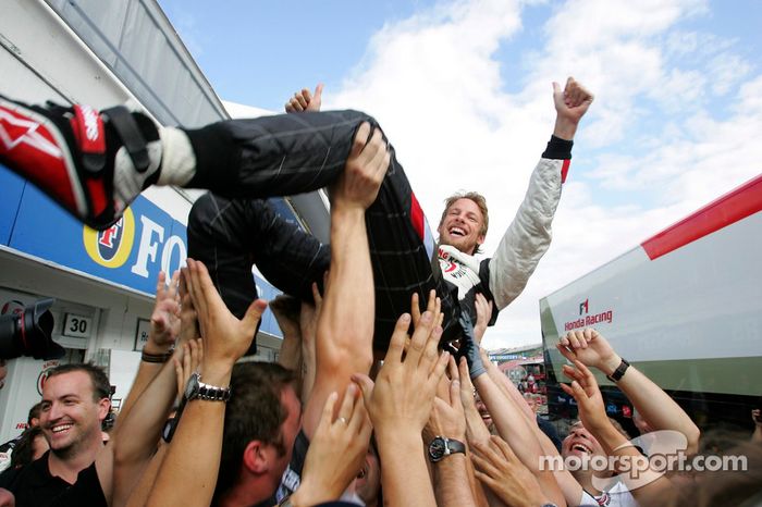 Em 2006, já sob o nome Honda, Button venceu sua primeira na F1, na Hungria