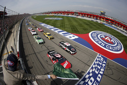 Inicio: Kurt Busch, Stewart-Haas Racing Chevrolet