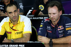 Cyril Abiteboul, Renault Sport F1 et Christian Horner, Team Principal Red Bull Racing