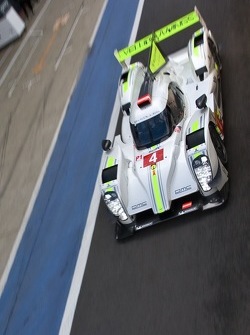 #4 Team ByKolles M CLM P1/01 - AER : Simon Trummer, Vinantonio Liuzzi, Christian Klien