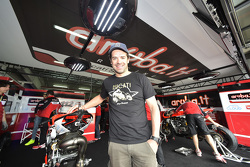 Carlos Checa