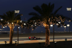 Карлос Сайнс мл., Scuderia Toro Rosso STR10