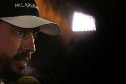 Фернандо Алонсо, McLaren со СМИ