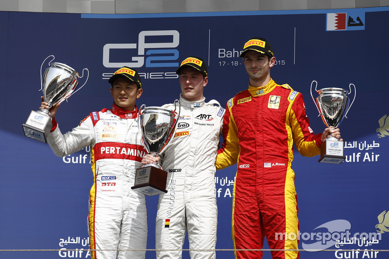 Podium: 1. Stoffel Vandoorne, ART Grand Prix; 2. Rio Haryanto, Campos Racing, und 3. Alexander Rossi