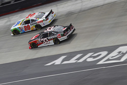 Erik Jones, Joe Gibbs Racing Toyota, Austin Dillon, Richardt Childress Racing Chevrolet
