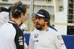 Fernando Alonso, McLaren en la grilla