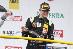 Race 3 winnaar Mick Schumacher, Van Amersfoort Racing