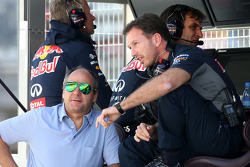 Кристиан Хорнер, спортивный директор Red Bull Racing, и Герхард Бергер
