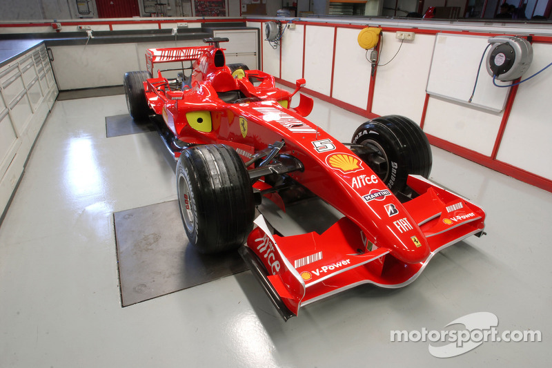 Preview of the new Ferrari F2007 in the Ferrari shop in Maranello