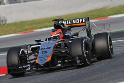 Esteban Ocon, Sahara Force India F1 VJM08 Test Driver running sensor equipment