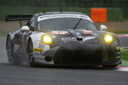 #88 Proton Competition Porsche 911 RSR : Richard Lietz, Marco Mapelli, Christian Ried