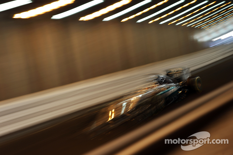 Hamilton regresó a la pole en Mónaco 2015