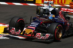 Carlos Sainz Jr., Scuderia Toro Rosso STR10
