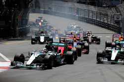 Start van de race Lewis Hamilton, Mercedes AMG F1 Team