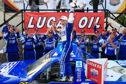 Ganador de la carrera Tyler Reddick, Brad Keselowski Racing Ford