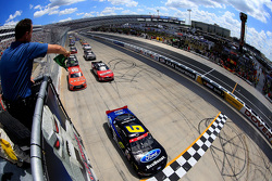 Start: Darrell Wallace Jr., Roush Fenway Racing Ford leads