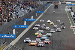 Start: Mattias Ekström, Audi Sport Team Abt Sportsline, Audi A5 DTM, leidt