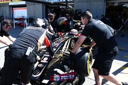 Пастор Мальдонадо, Lotus F1 E23