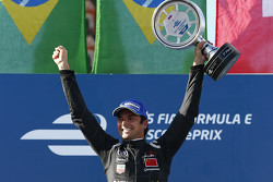 Ganador de la carrera, Nelson Piquet Jr., China Racing