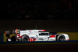 #7 Audi Sport Team Joest Audi R18 e-tron quattro: Марсель Фэсслер, Андре Лоттерер, Бенуа Трелуйе
