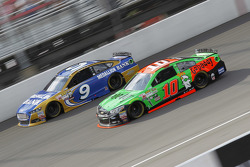 Sam Hornish Jr., Richard Petty Motorsports Ford y Danica Patrick, Stewart-Haas Racing Chevrolet