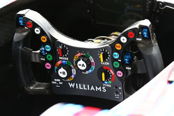 Williams FW37, Lenkrad