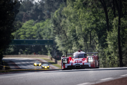 #17 Porsche Team Porsche 919 Hybrid : Timo Bernhard, Mark Webber, Brendon Hartley
