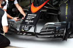 Переднее крыло McLaren MP4-30 Фернандо Алонсо