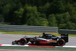 Pascal Wehrlein, pilote d'essais Sahara Force India F1 VJM08