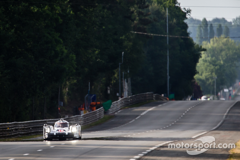 #19 Porsche Team, Porsche 919 Hybrid: Nico Hülkenberg, Nick Tandy, Earl Bamber