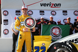 Le poleman Simon Pagenaud, Team Penske Chevrolet