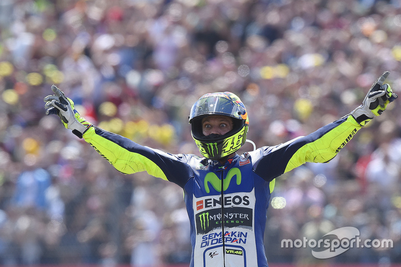 Juara balapan Valentino Rossi, Yamaha Factory Racing