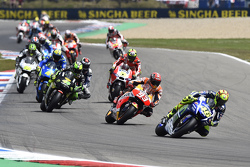 Départ : Valentino Rossi, Yamaha Factory Racing