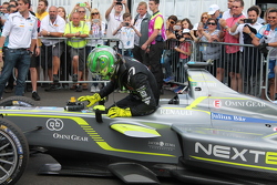 Nelson Piquet Jr., China Racing, célèbre son titre de Champion Formule E